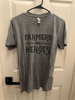 Farmers Are Heroes Grey Graphic Tee